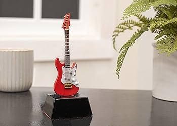 計6点　綾波レイUCCフィギュアセット他3種ミニチュアギター1個　オマケ2点追加 61WSTiDpUiL._UF350,350_QL80_.jpg